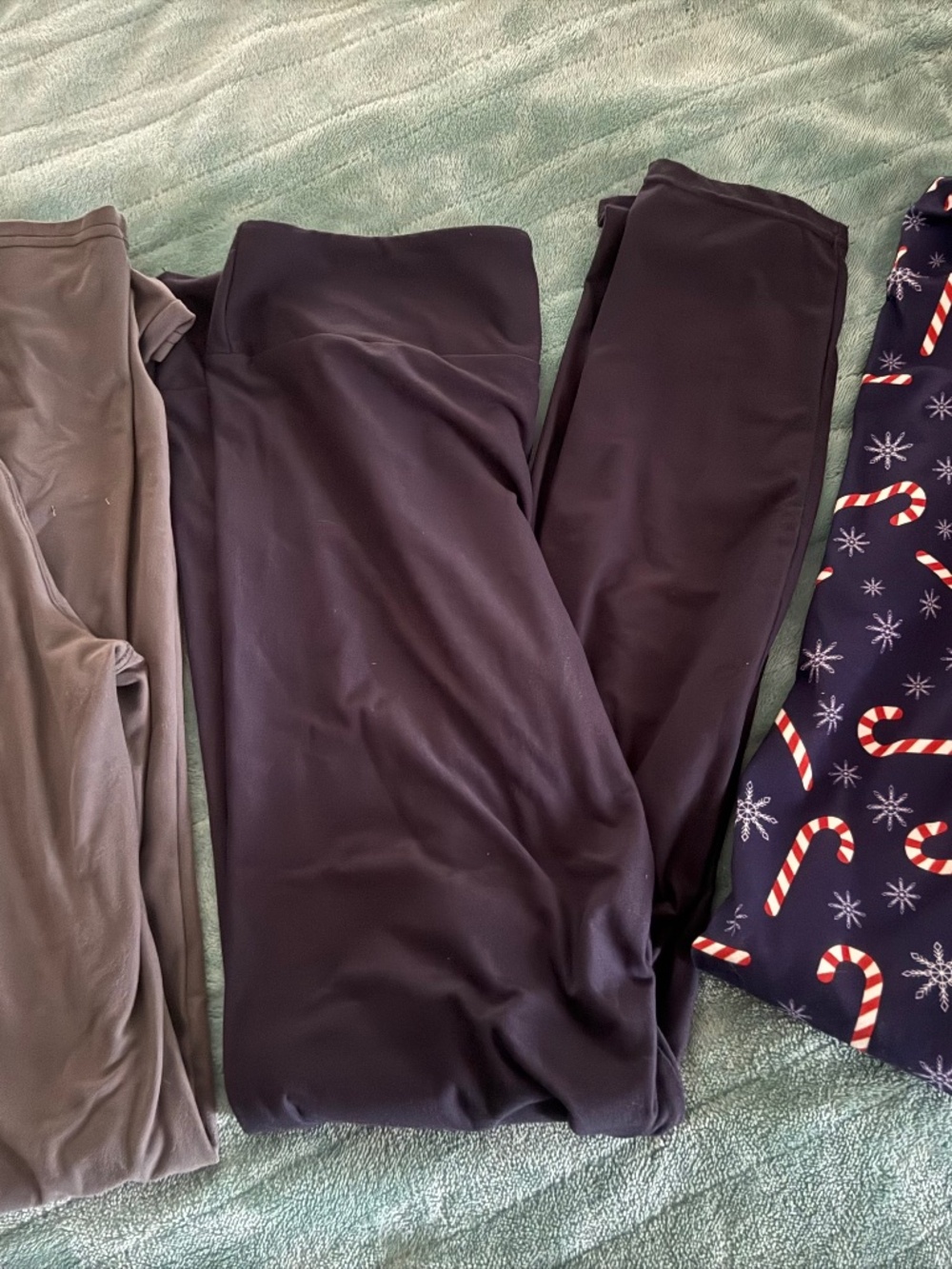 3 Pair <om and More Leggings - Size OS